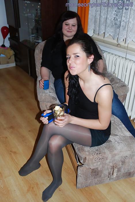25P Nylon-Upskirt 33