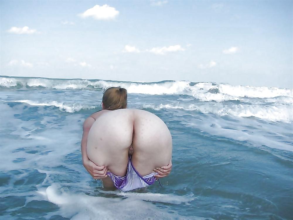 10P MILF Beach 19