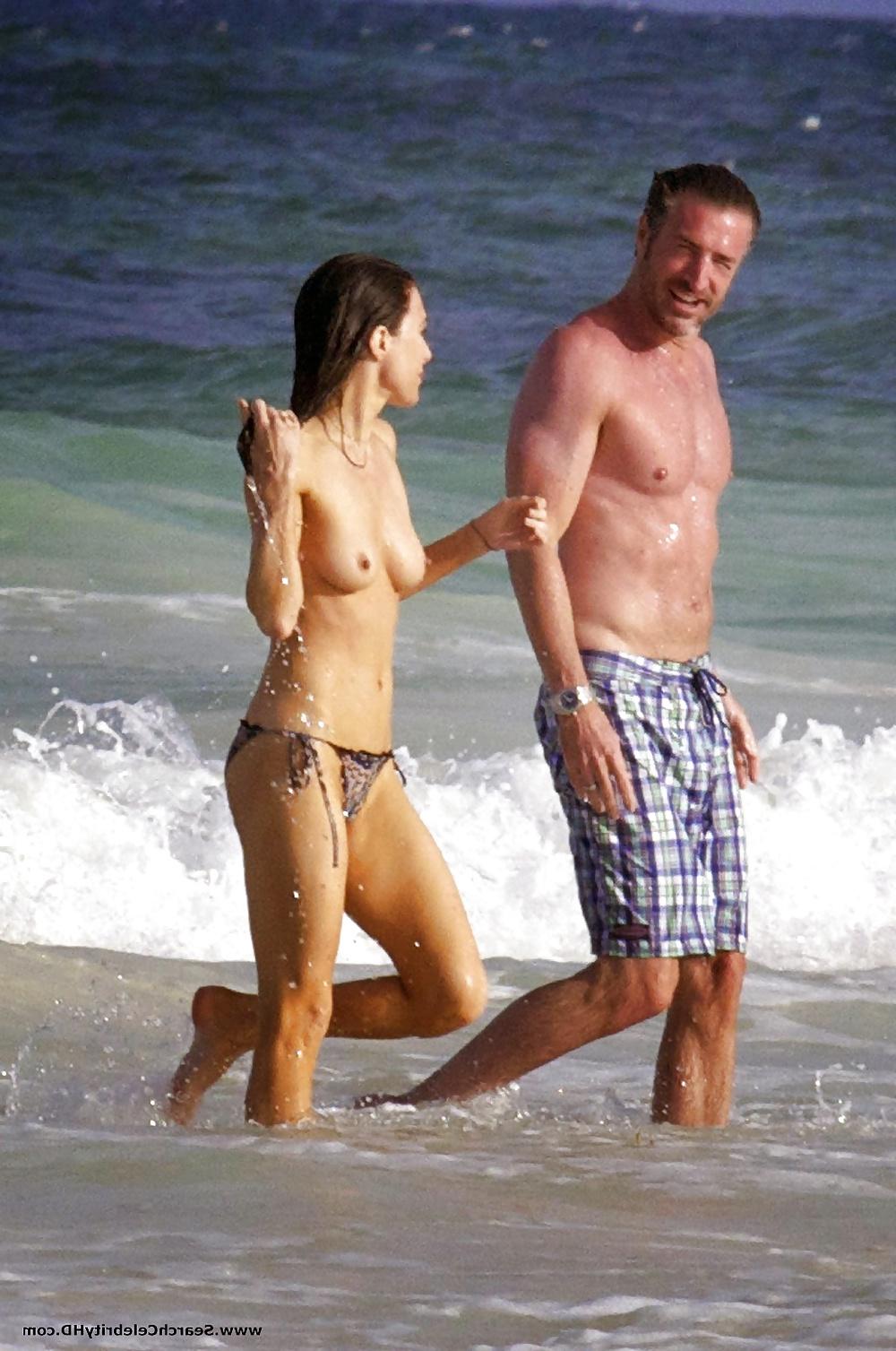 25P Jaime Murray Topless On The Beach in Mexico