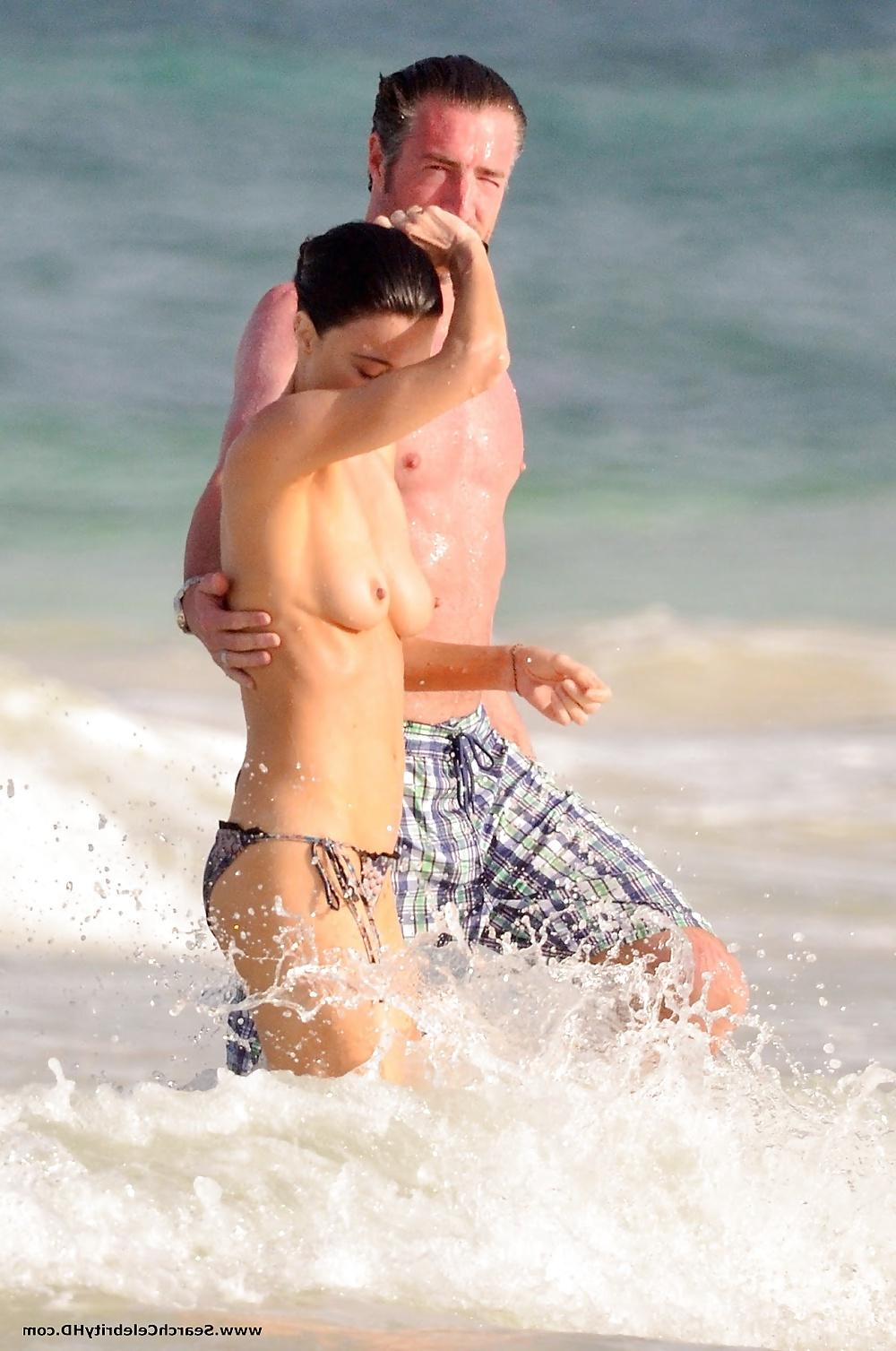 25P Jaime Murray Topless On The Beach in Mexico
