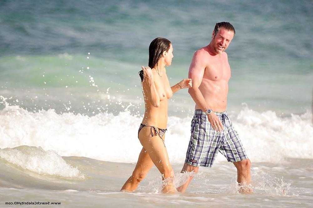 25P Jaime Murray Topless On The Beach in Mexico