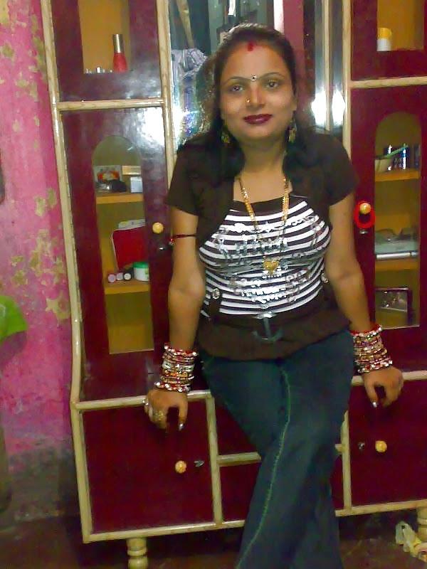23P INDIAN WIFE NISHA -INDIAN DESI PORN SET 9.3