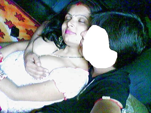 23P INDIAN WIFE NISHA -INDIAN DESI PORN SET 9.3