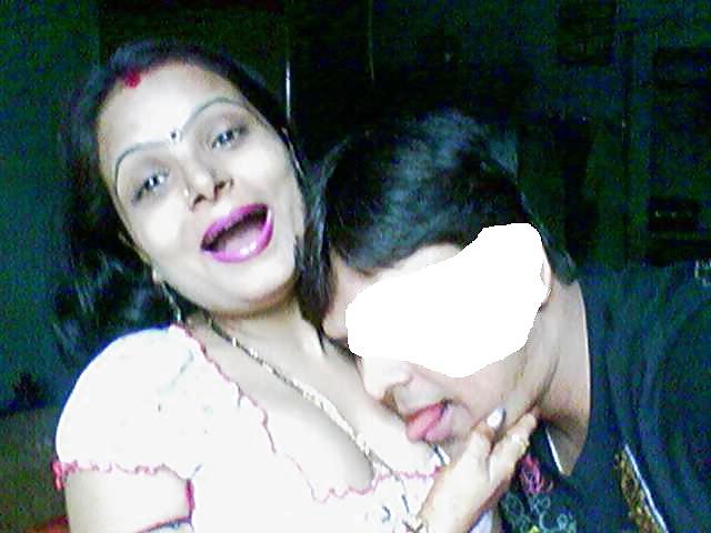 23P INDIAN WIFE NISHA -INDIAN DESI PORN SET 9.3