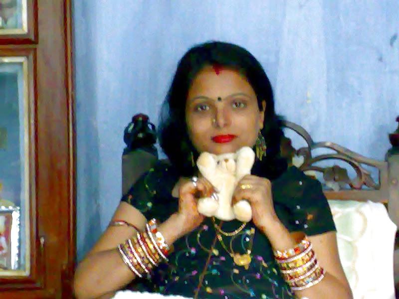 23P INDIAN WIFE NISHA -INDIAN DESI PORN SET 9.3
