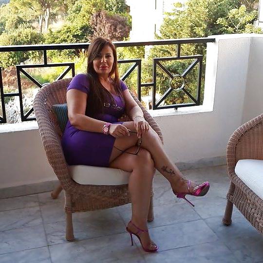 18P Arab Woman 449
