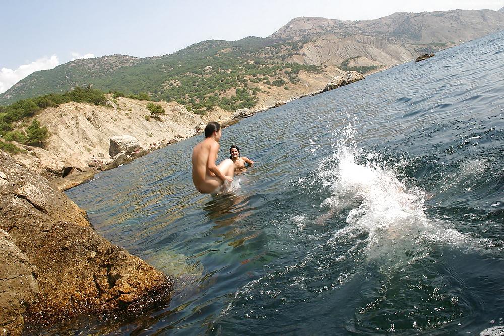 15P 3 Nude at the Beach 7