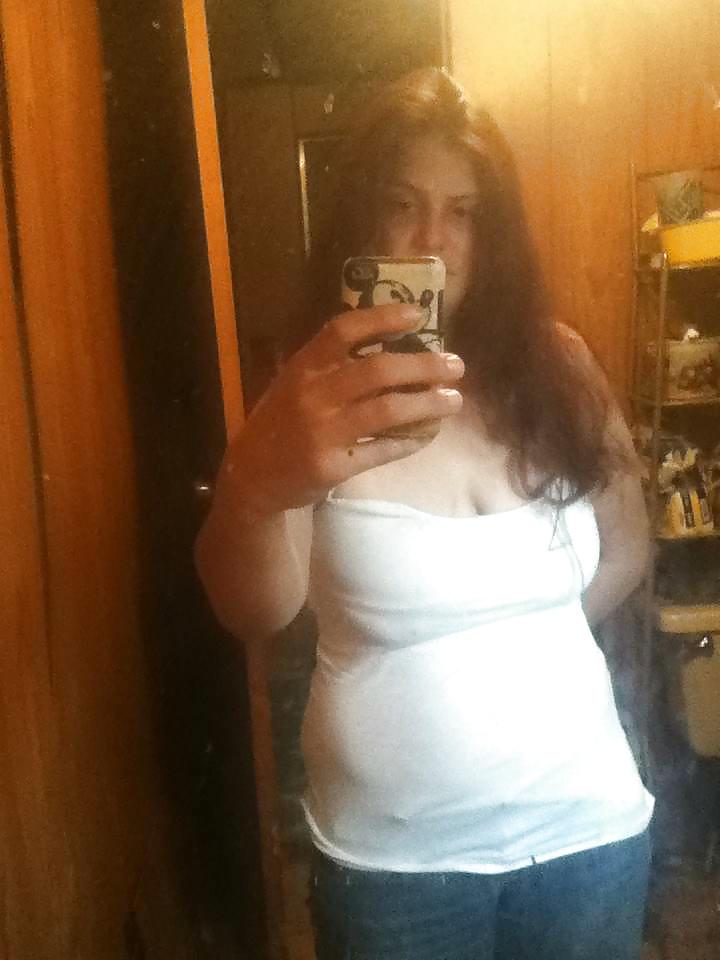 8P Married Whore Mom Candice Davis Flashing Me On KIK