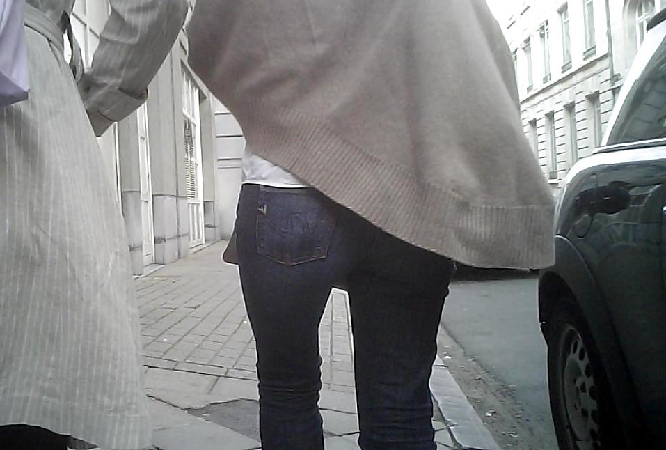 13P Japanese Milf Ass
