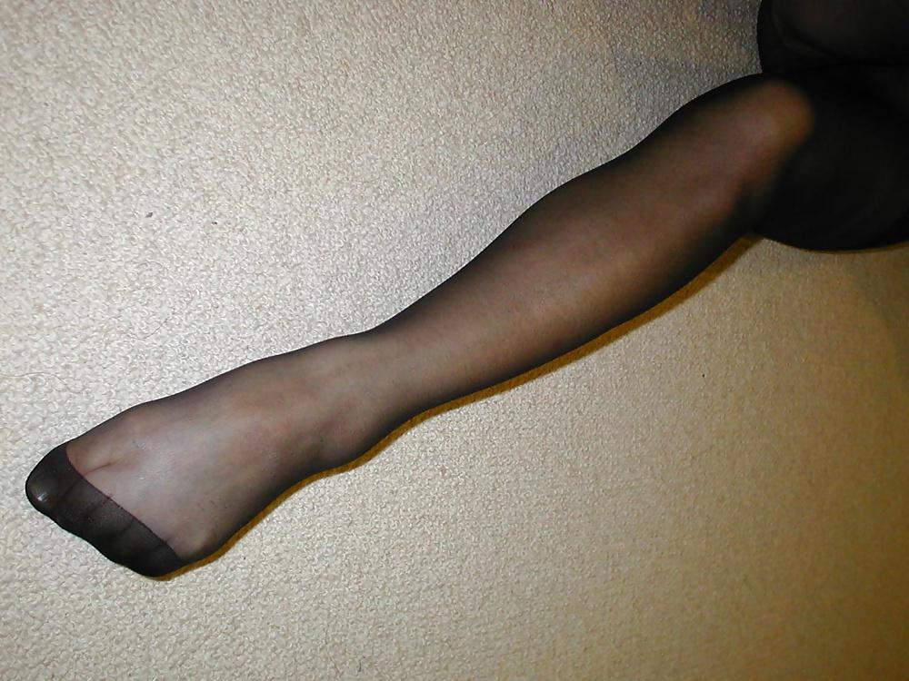 22P Raw Footage Pantyhosed Feet Only Stockings Nylons Soles
