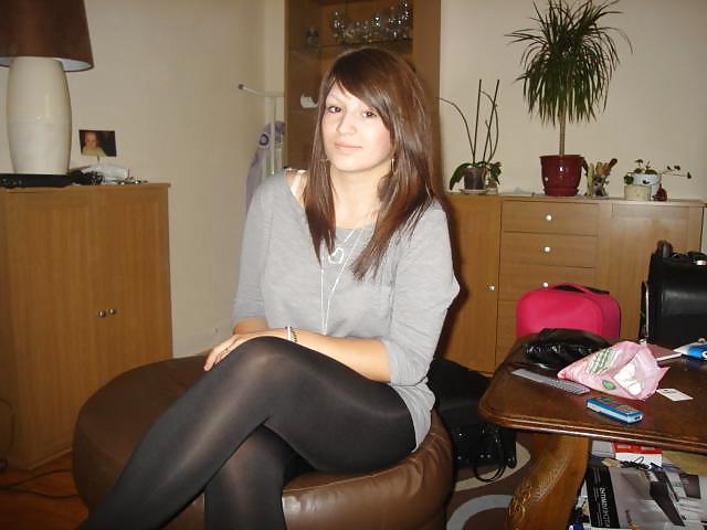 25P Nylon upskirt 38