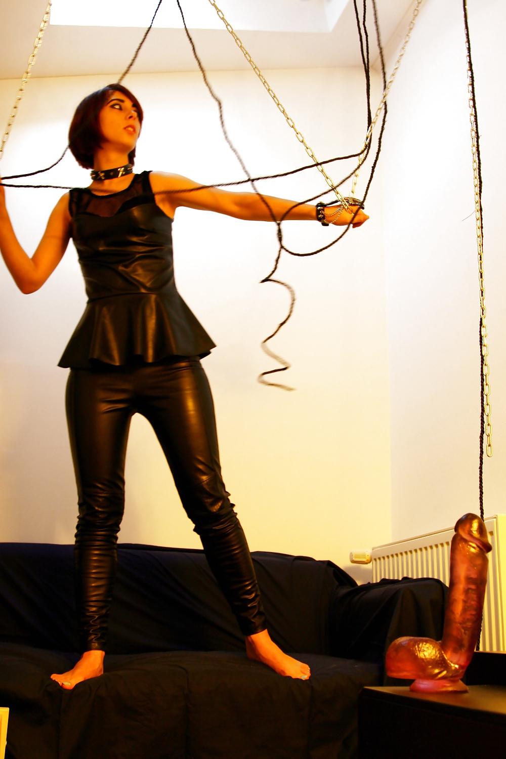 25P Leather outfit