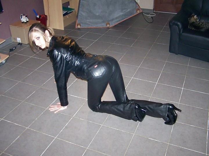 25P HERE SOME OTHER NICE ,LEATHER GIRLS UPLOAD FROM HELLE