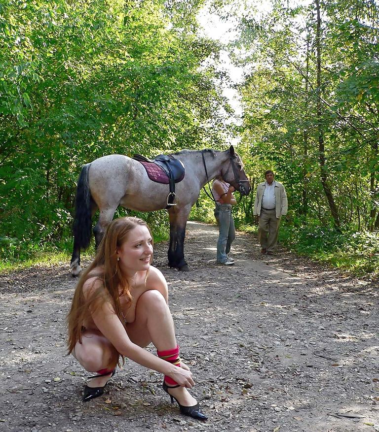 25P Public 22 outdoor flashing nudist