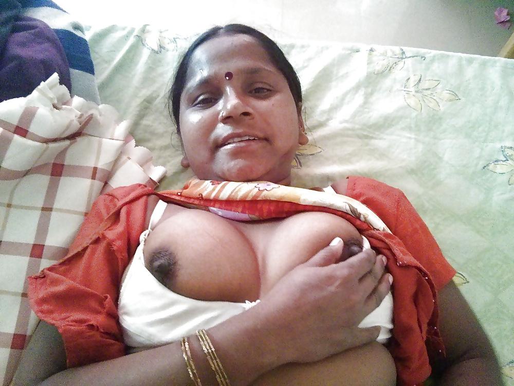 14P DESI MAID ROOPA -INDIAN DESI PORN SET 13.6