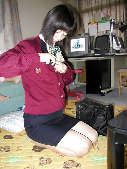 20P Japanese Married Woman 13