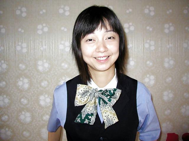 20P Japanese Married Woman 13