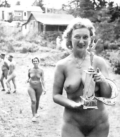 20P Vintage nudist 5.