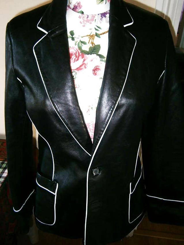 16P Hot leather jacket fucked