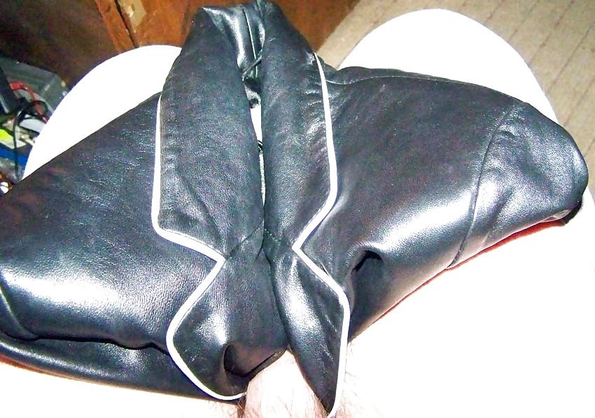16P Hot leather jacket fucked