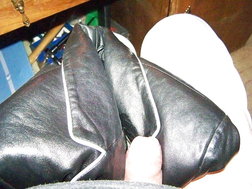 16P Hot leather jacket fucked