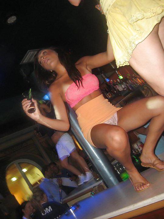25P Panty Flashers & Upskirts 4