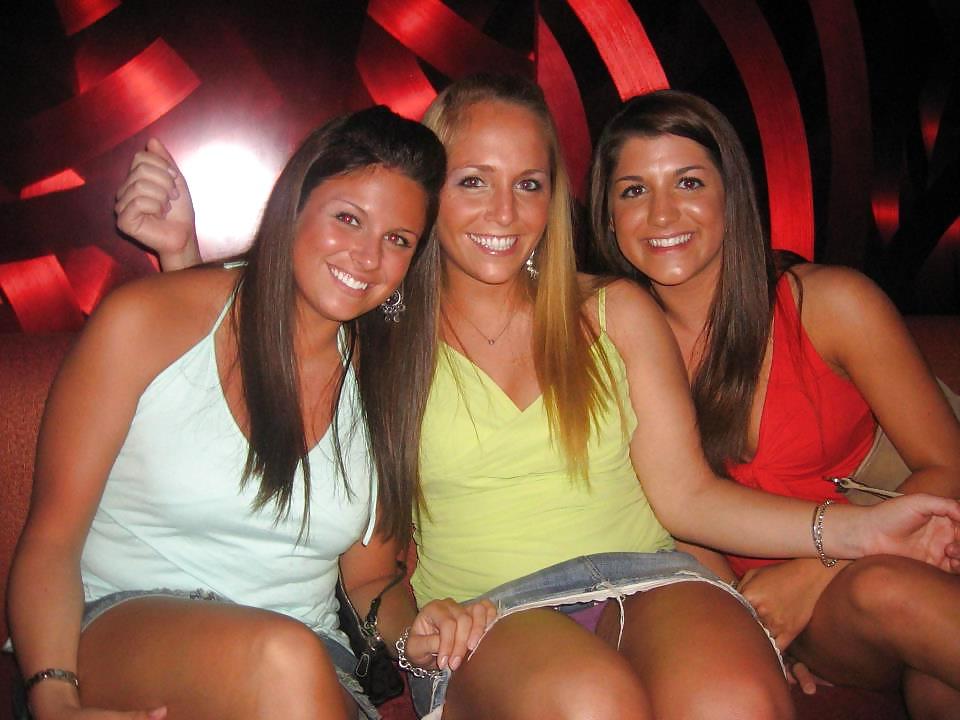 25P Panty Flashers & Upskirts 4