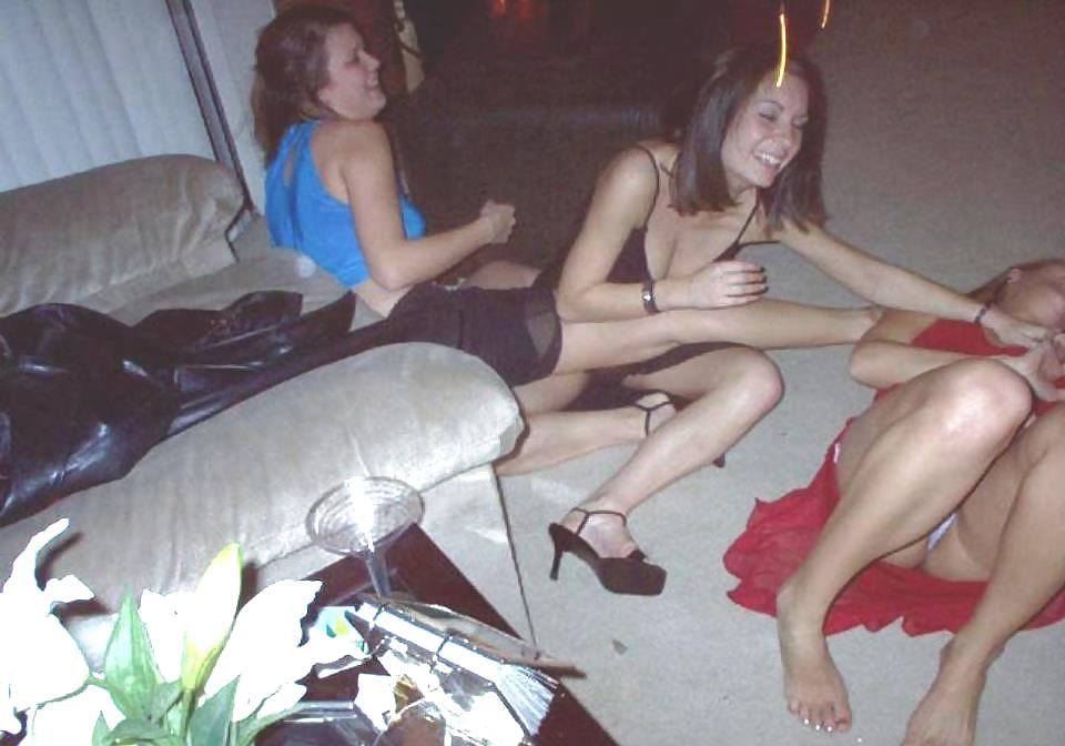 25P Panty Flashers & Upskirts 4