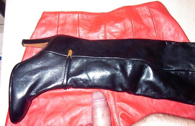 16P Leather fuck