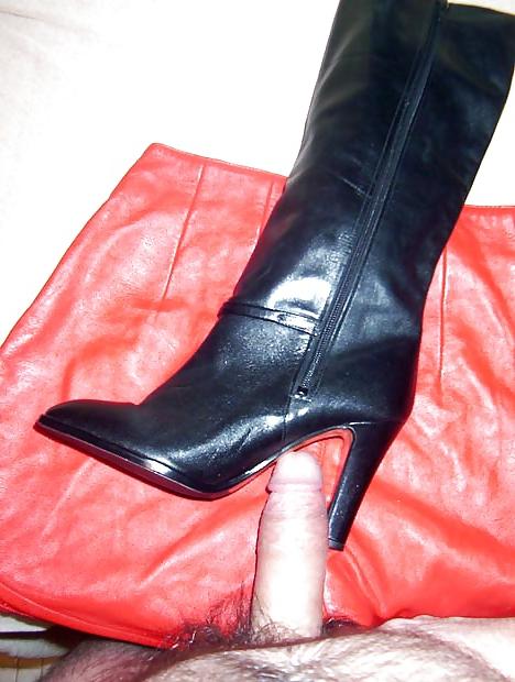 16P Leather fuck