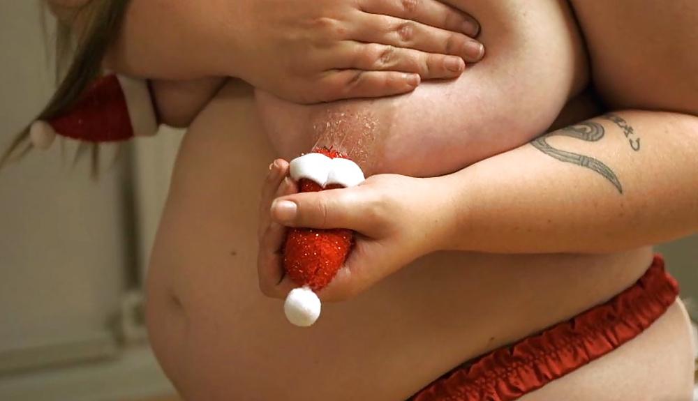12P Xmas party BBW girl
