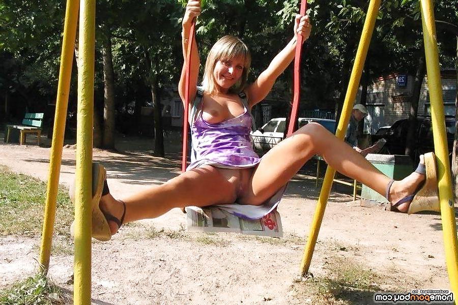 25P Flashing my pussy outdoors