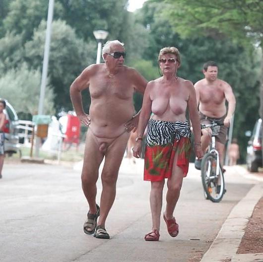 20P Naked couples 10.