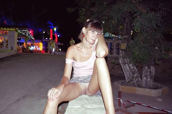 25P Upskirts And Pussy Flashing 4