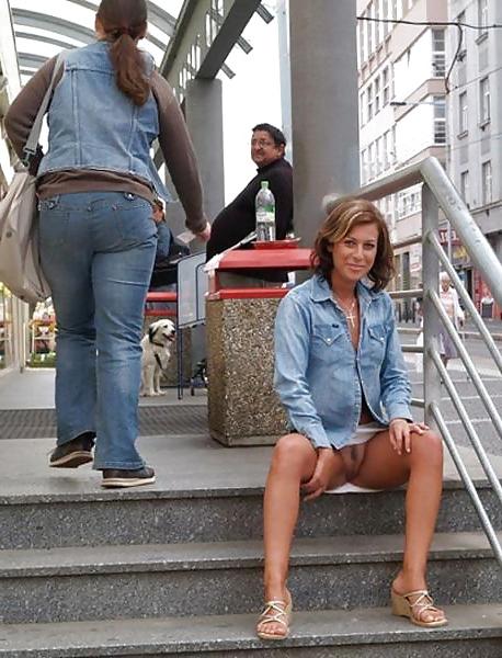 25P Upskirts And Pussy Flashing 4