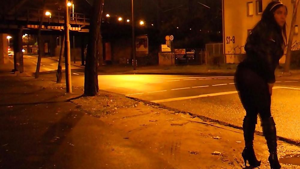 25P Prostitutes - hookes -nutten - putas