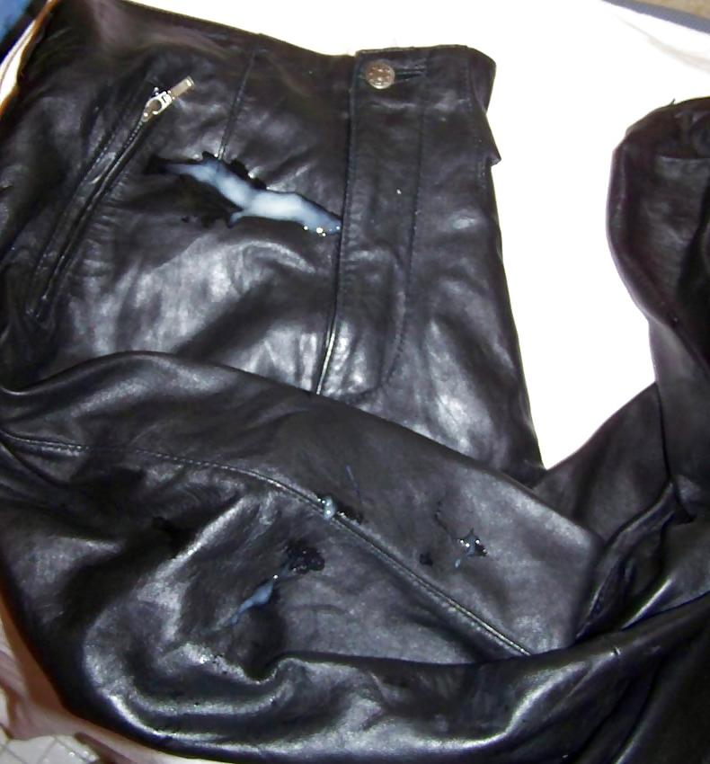 15P Nice leather pants fucked
