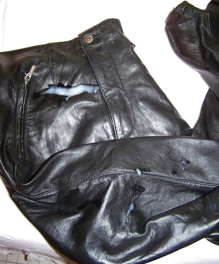 15P Nice leather pants fucked
