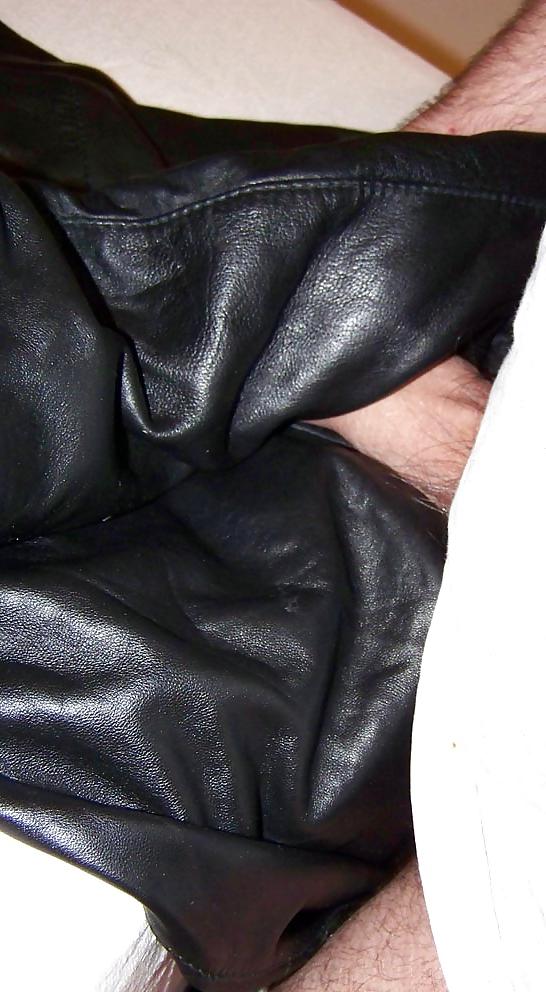 15P Nice leather pants fucked