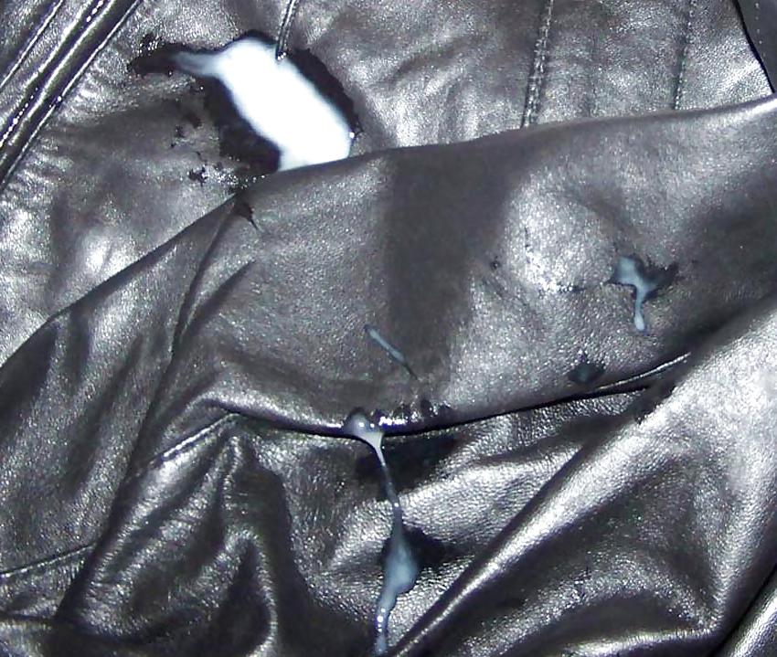 15P Nice leather pants fucked