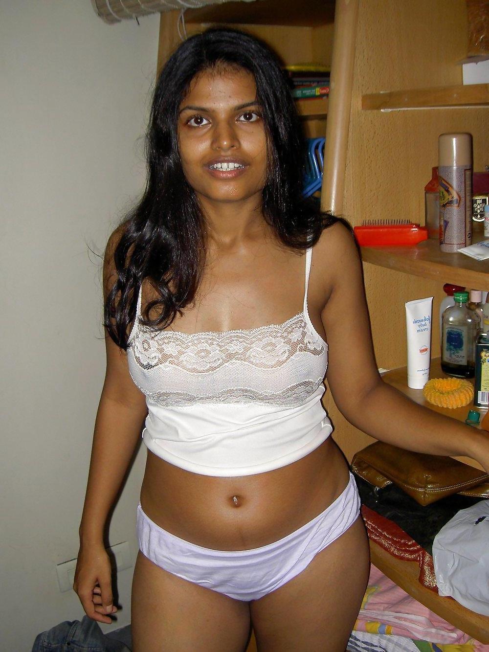 25P Indian wife ARPITHA