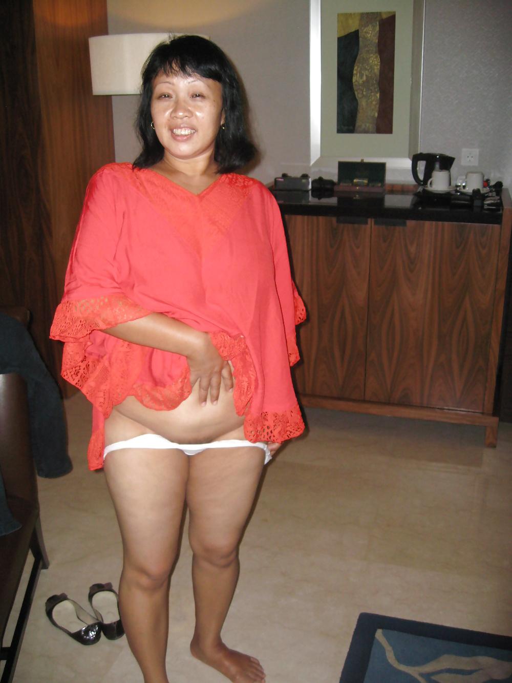 25P Brown woman 4