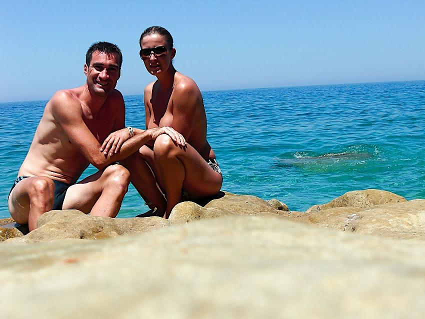 22P Topless Wife Vacation Photos