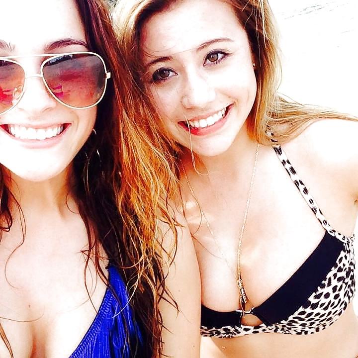 25P Facebook teen babes 22 bikini beach sorority
