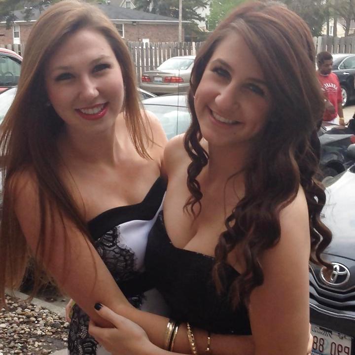 25P Facebook teen babes 22 bikini beach sorority