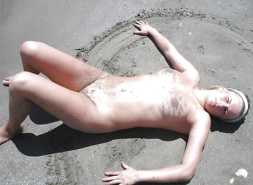 25P Nude Beach 4