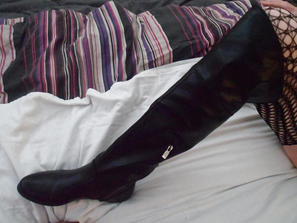 25P Nice Hairy and very sweet mature women