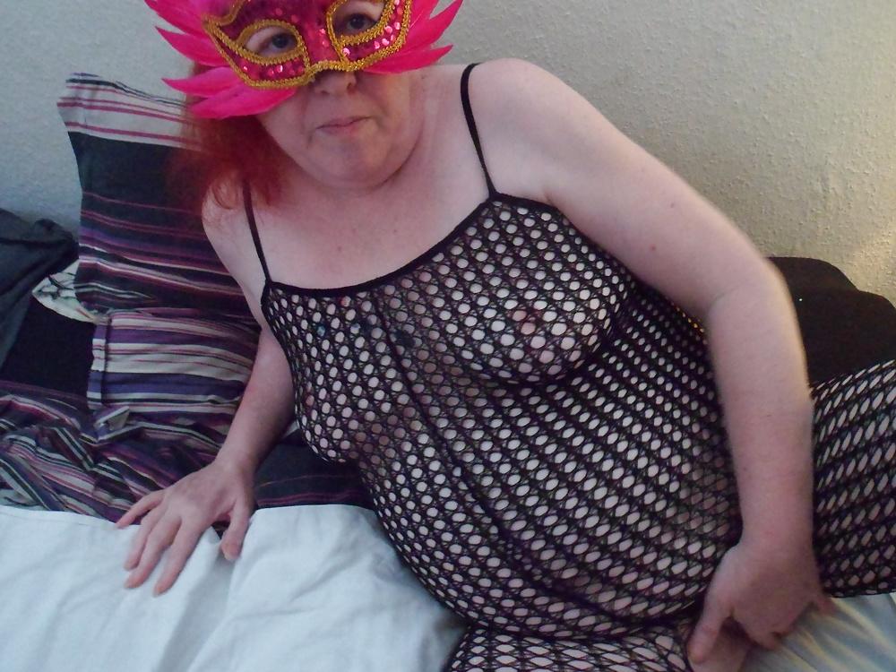 25P Nice Hairy and very sweet mature women