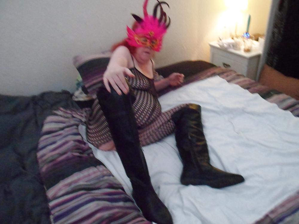 25P Nice Hairy and very sweet mature women
