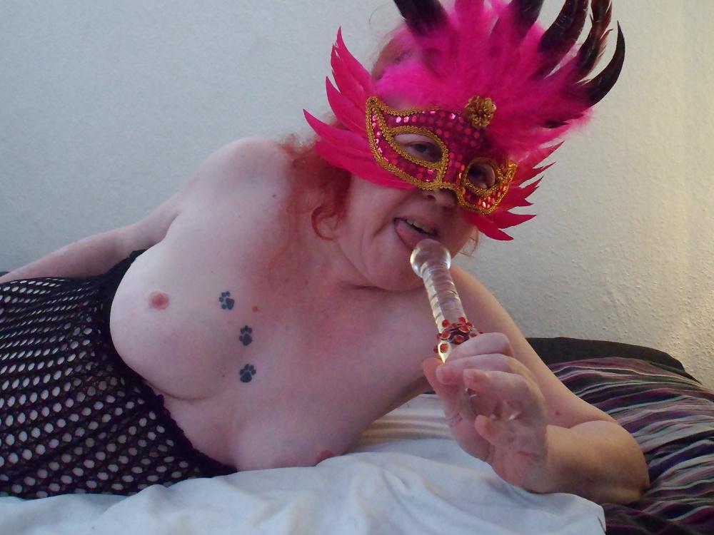 25P Nice Hairy and very sweet mature women